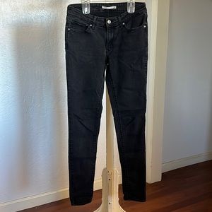 Levi’s 711 Skinny Jean